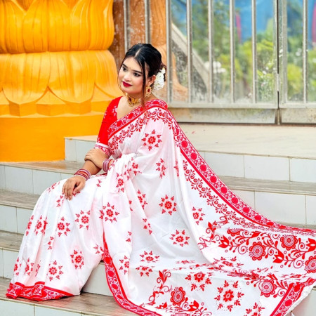 (code-705) ডিজিটাল প্রিন্টেড সফট সিল্ক শাড়ি